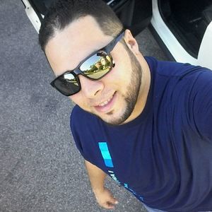 Meet your Posher, Moises